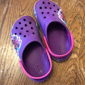 Crocs kids size 11 butterfly purple print